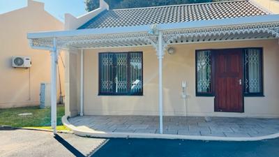 Townhouse For Rent in Escombe, Queensburgh