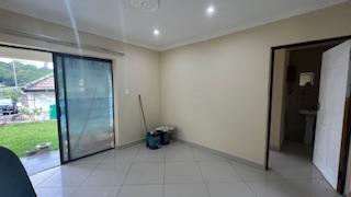 Cottage For Rent in Glen Park, Pinetown